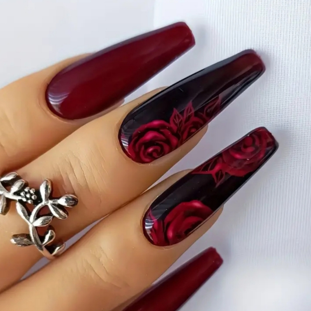 4/$30 NIB press on nails